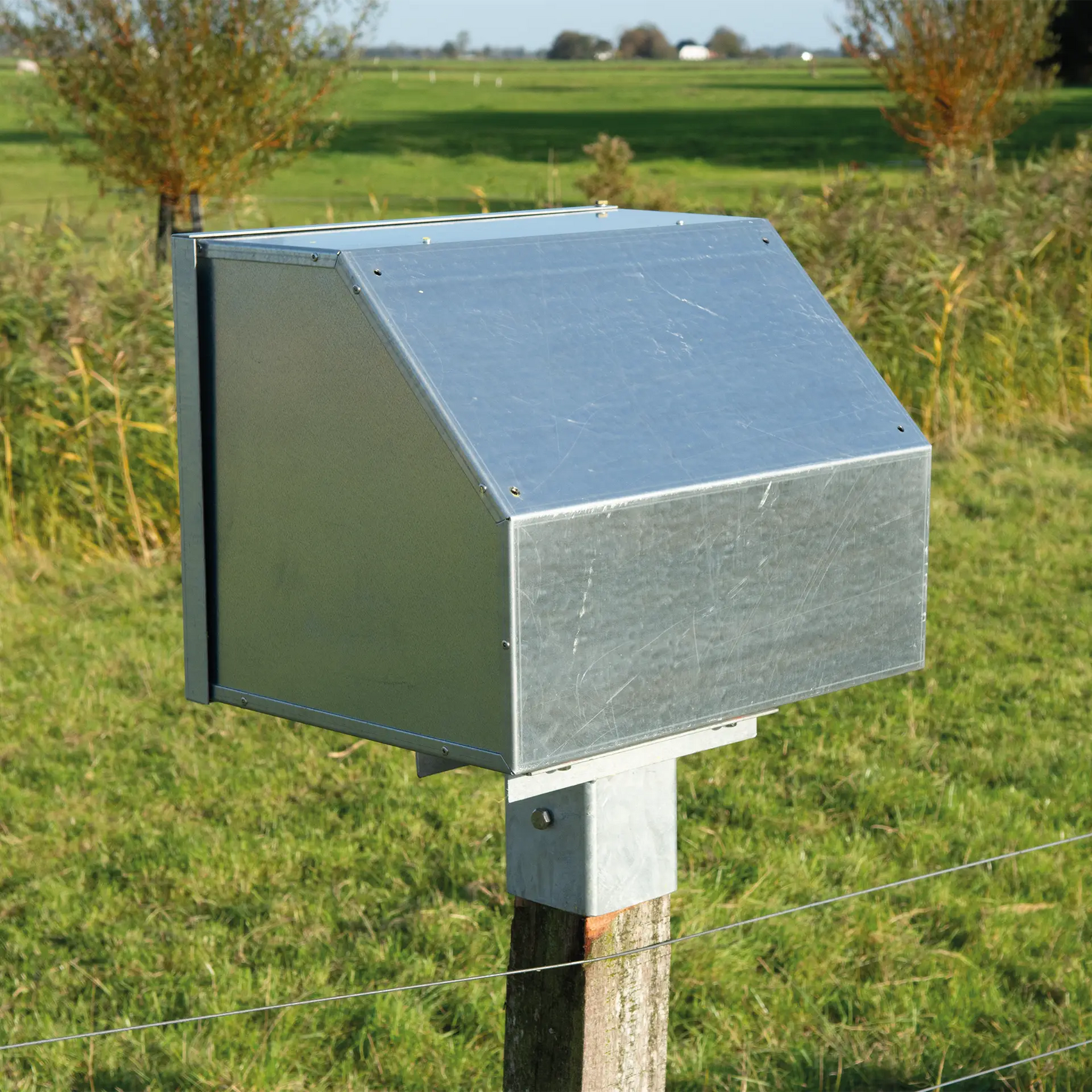 Gallagher Universal electrified vandal proof box
