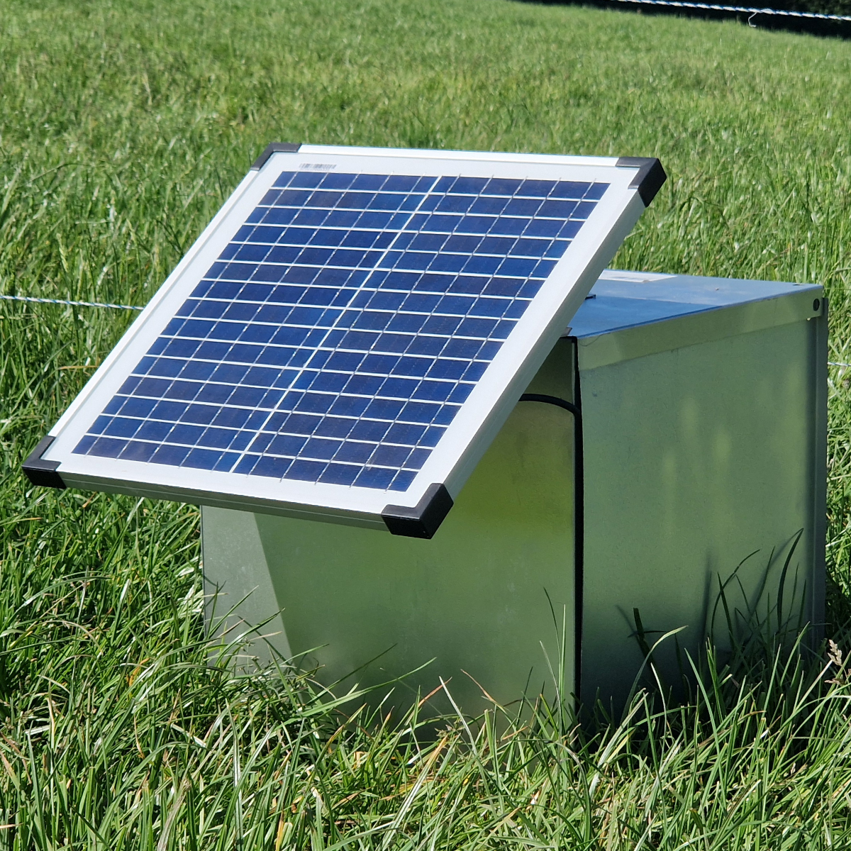 Doblit "Meadow" Solar Box Energiser - 0.8J 8km - Includes 15w Panel, Battery Box, Energiser and 12v Battery