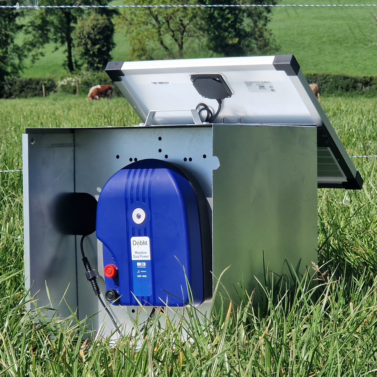 Doblit "Meadow" Solar Box Energiser - 0.8J 8km - Includes 15w Panel, Battery Box, Energiser and 12v Battery
