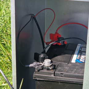 Doblit "Meadow" Solar Box Energiser - 0.8J 8km - Includes 15w Panel, Battery Box, Energiser and 12v Battery
