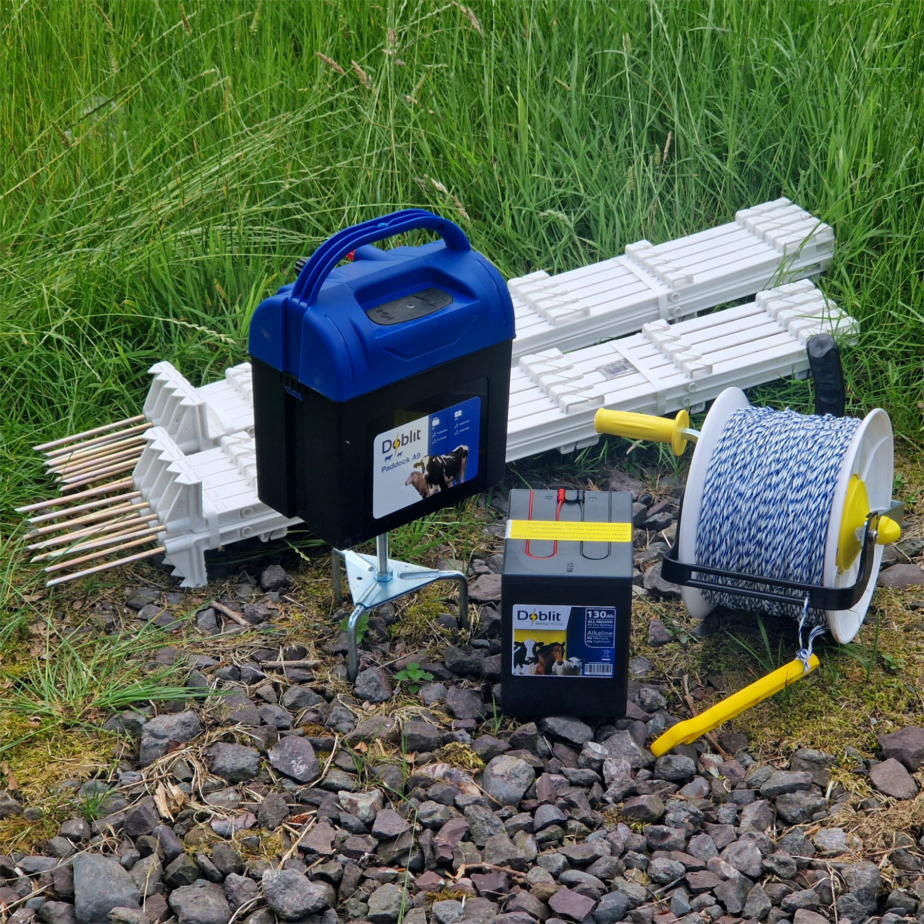 Doblit Paddock Grazer Kit w/ Doblit A9 Battery Energiser inc. 20 Plastic Posts
