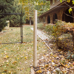 Purrfect Post: Outdoor Cat Scratching and Climbing Post