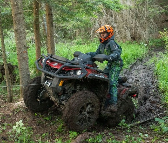 2500lbs / 1100kg Electric Winch for Quad Bike /  ATV with 8m Cable & Hook plus Remote Hand Control
