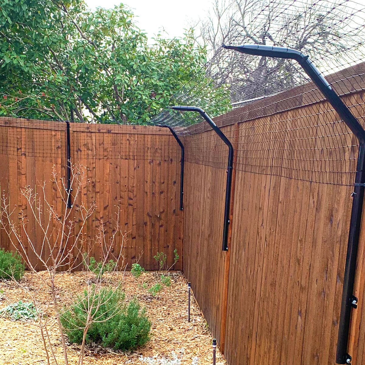 Houdini-Proof Fence Extender for Dogs