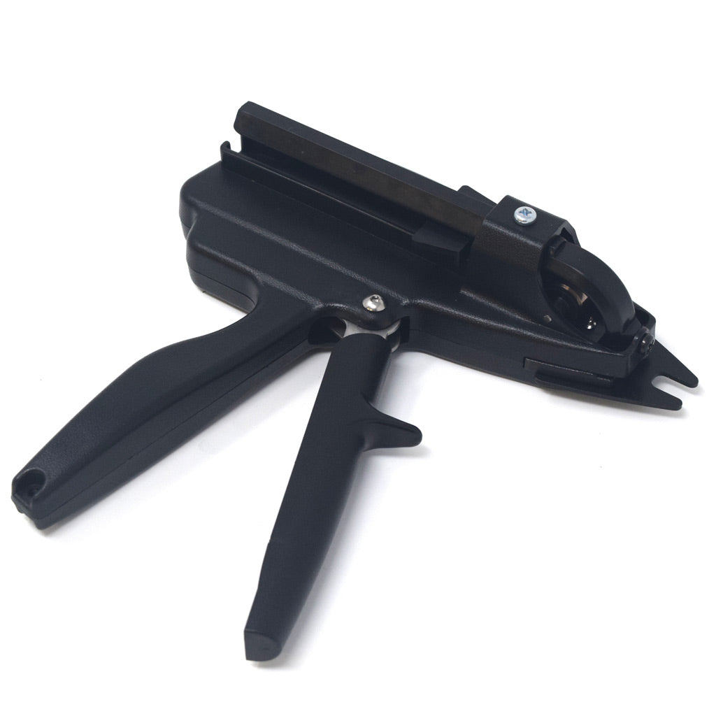Hog Ringer Tool & 2,500 Hog Rings Bundle